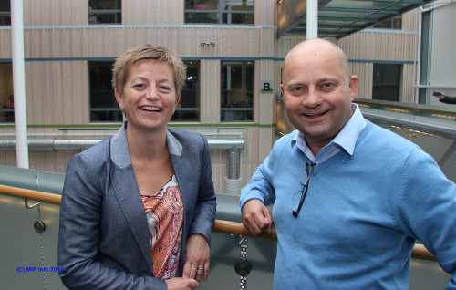 Kathrine Næss, verksdirektør ved Alcoa, Mosjøen, og Arve Ulriksen, adm. dir. i Mo Industripark, understreket begge betydningen som den kraftforedlende industrien har for verdiskaping og sysselsetting på Helgeland.
