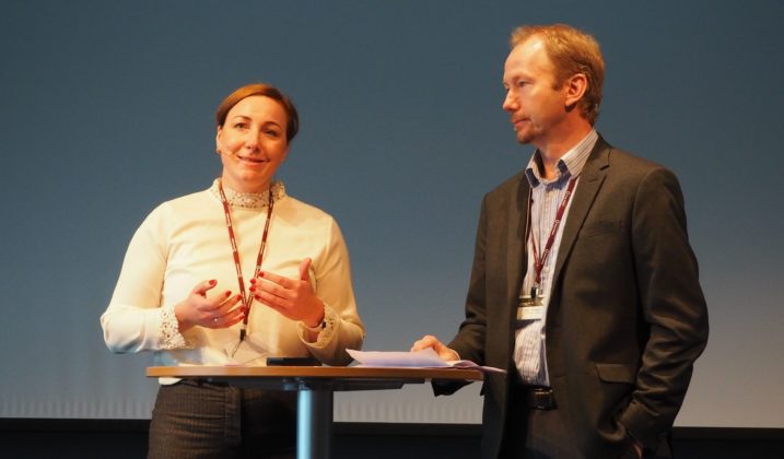 Bærekratfsjef i Celsa Nordic, Susanne Nævermo Sand og Geir Vollsæter, spesialrådgiver i Industri Energi holdt innlegg sammen på konferansen om hvordan de grønne arbeidsplassen i Norge verdsettes. 