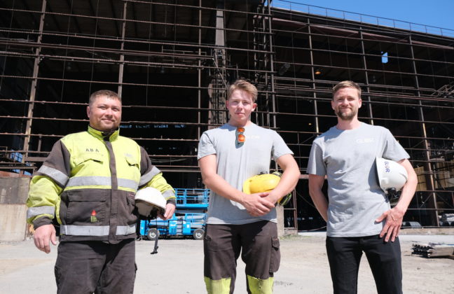 Abdula Abaidjan, Kristian Selnes og Benjamin Aspdal er godt fornøyd med fremdriften. 